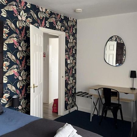 Crown Street Getaway Apartment แอร์ ภายนอก รูปภาพ